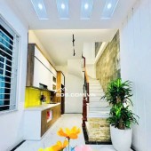 TT ĐỐNG ĐA -  NGÃ TƯ SỞ - LÔ GÓC - MẶT NGÕ THÔNG KINH DOANH ĐỈNH. NGÕ NÔNG - VÀI BƯỚC CHÂN RA MẶT PHỐ. BA GÁC ĐUA!.
